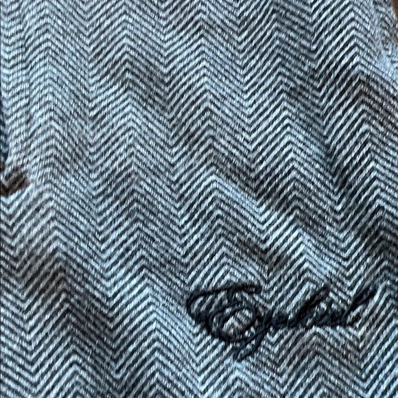 Ezekiel Light/Mid Weight Gray Chevron Pattern Hooded Jacket - Picture 4 of 4